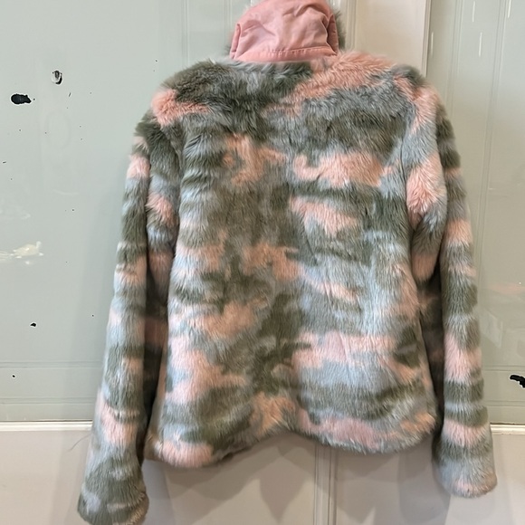 Fur jacket - Picture 2 of 2